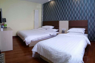 許昌99優(yōu)選酒店鐘點房團(tuán)購指南 商務(wù)暗閣雙床/大床房4小時體驗